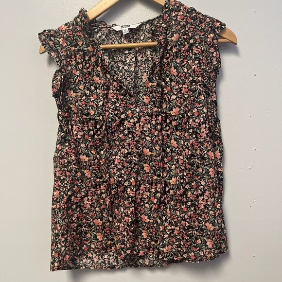 Steve Madden Tops - 0524-01 Steve Madden Floral Top
